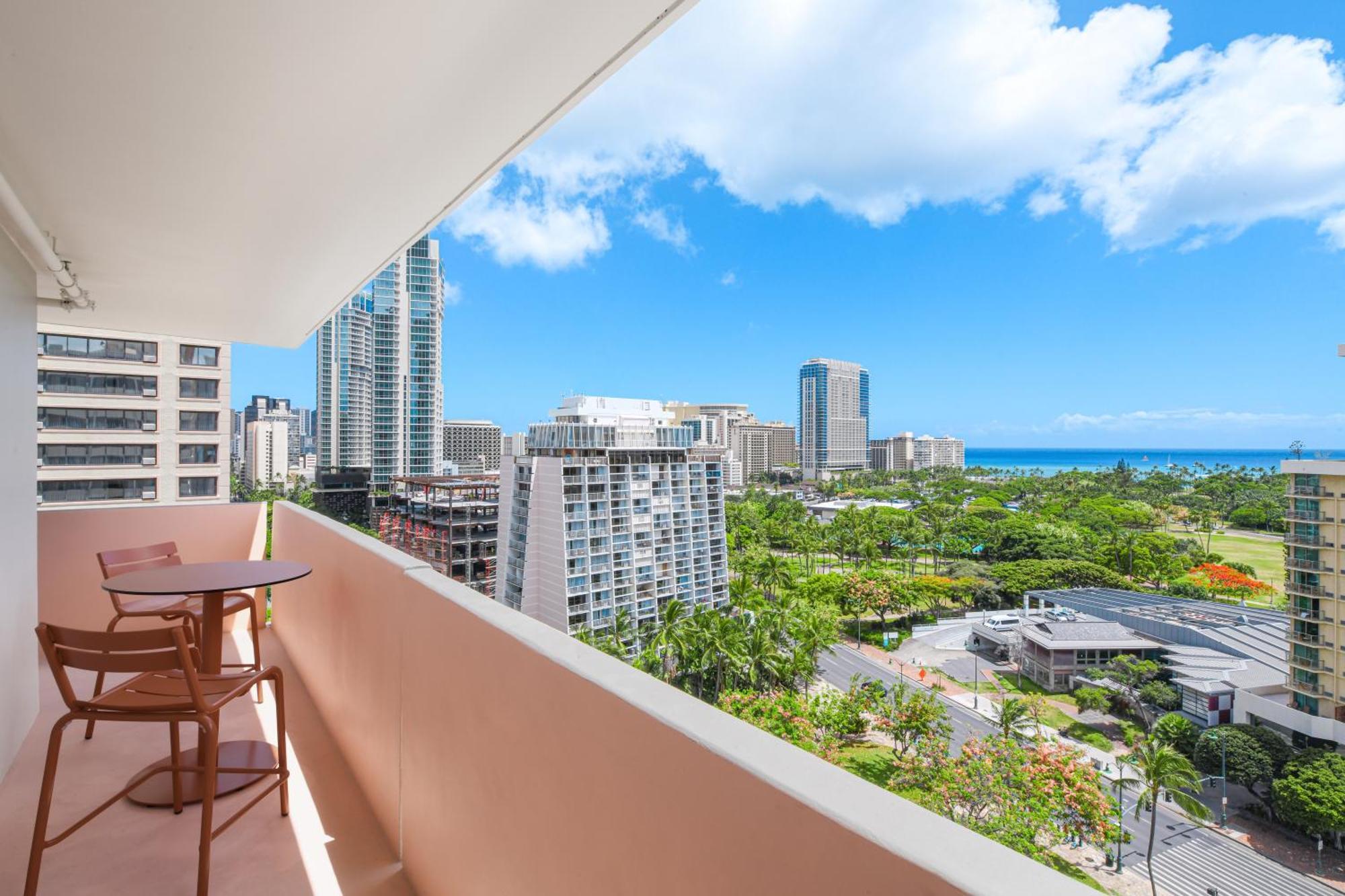 Romer Waikiki At The Ambassador Honolulu Exterior photo
