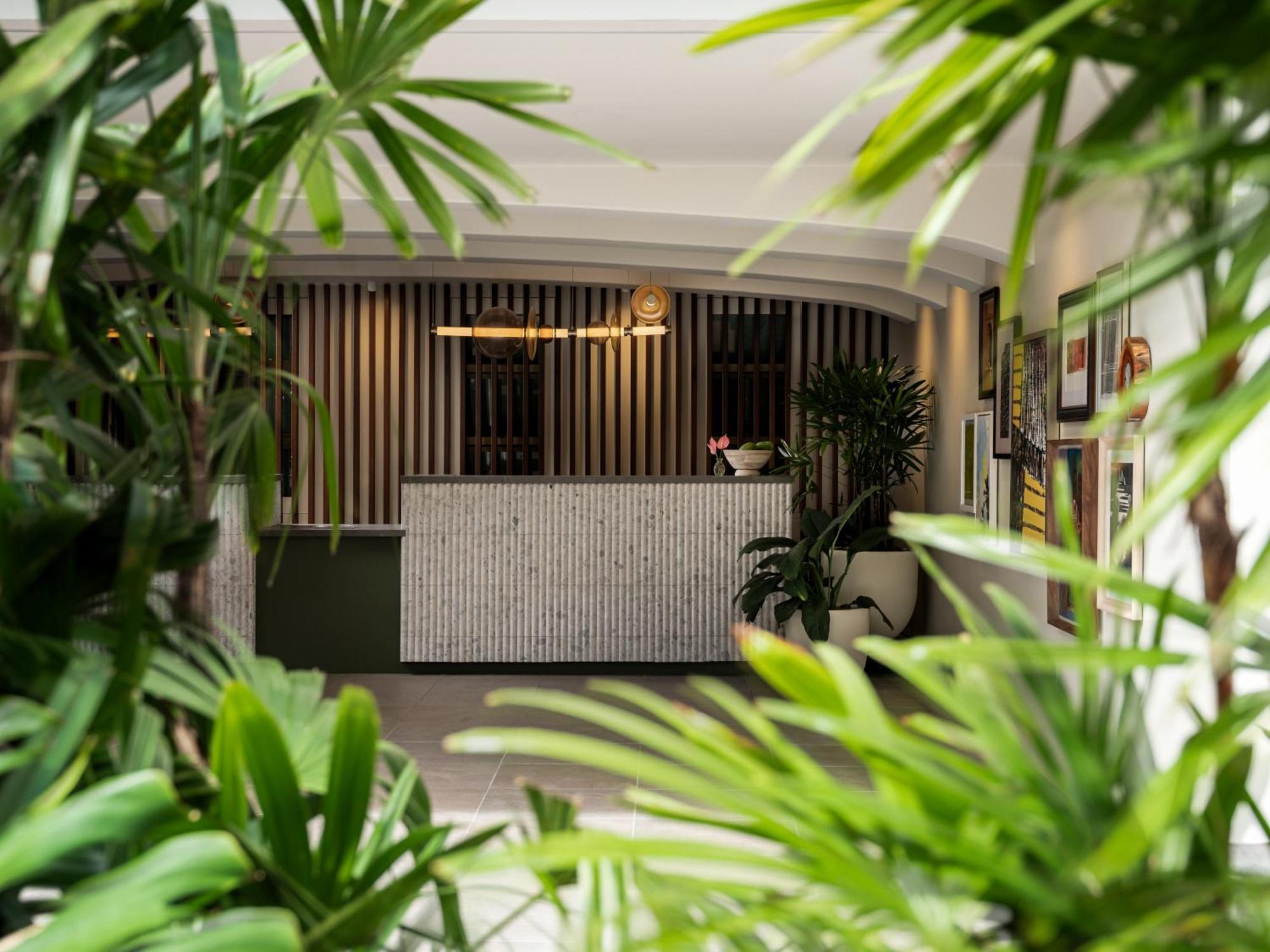 Romer Waikiki At The Ambassador Honolulu Exterior photo
